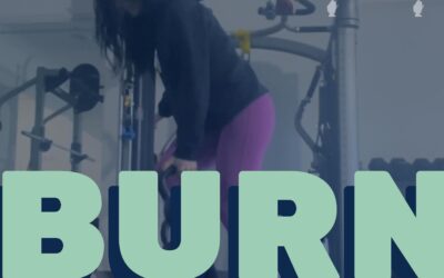 QUICK BOOTY BURN WITH @lydiiloo 8 x 4 Single Leg Dead Lifts 8 x 4 Partial or Full Box Step-downs 30 seconds on // 30 seconds off Squat Jump Finisher #training #fitness #wellness #workout #personaltraining #personaltrainer #boston #bostonfitness