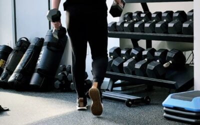 Get stronger at SHED ️ For trainers: register yourself on our website to gain access to our booking system. Use SHED in Back Bay or Southie to train your clients with ease. For prospective clients: reach out to us if you’re interested in learning more about our trainers— we can pair you with any that fit your need! #personaltraining #fitness #wellness #gym